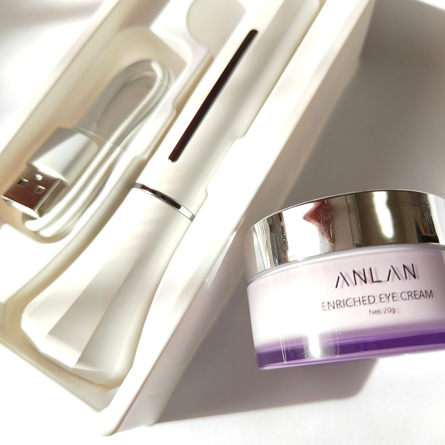 エンリッチドアイクリーム/ANLAN/フェイスクリームを使ったクチコミ(4枚目)