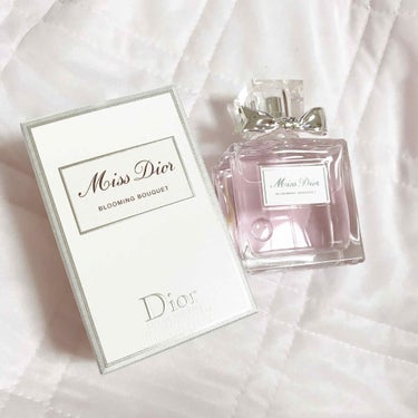 Dior ミス ディオール ブルーミング ブーケ クチュール エディションのクチコミ「愛用歴3年❤️
とってもいい匂いほんのり甘〜い匂い
嫌にならない匂いで汗を気にする時もさっとワ.....」（1枚目）