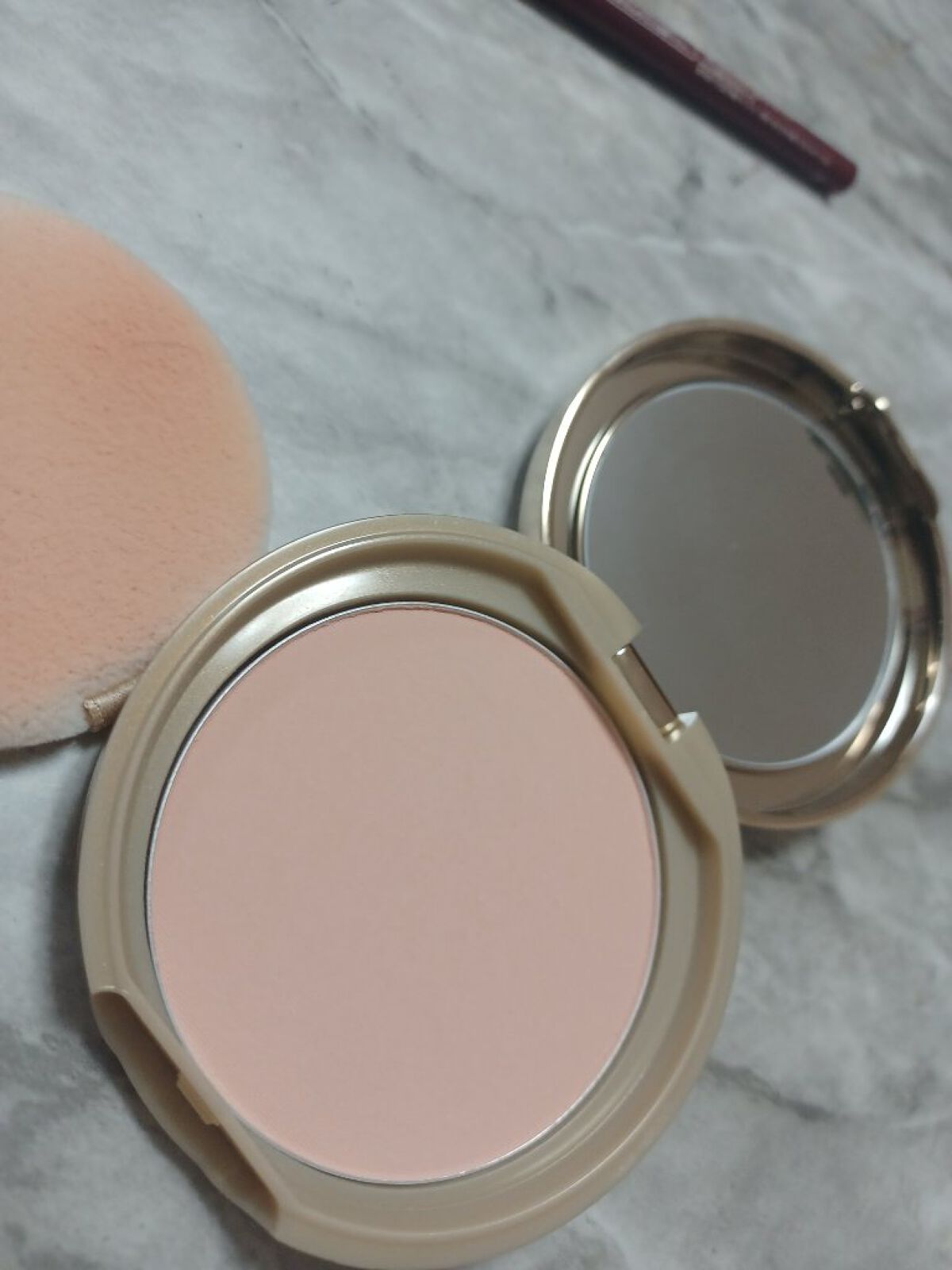 ドレープド シマーグロウ/excel/パウダーハイライトを使ったクチコミ（2枚目）