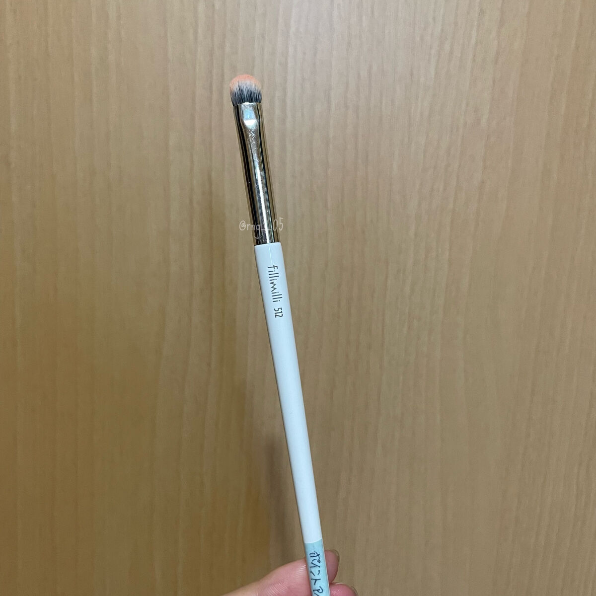 ポイントアイシャドウブラシ512/fillimilli/メイクブラシを使ったクチコミ（2枚目）