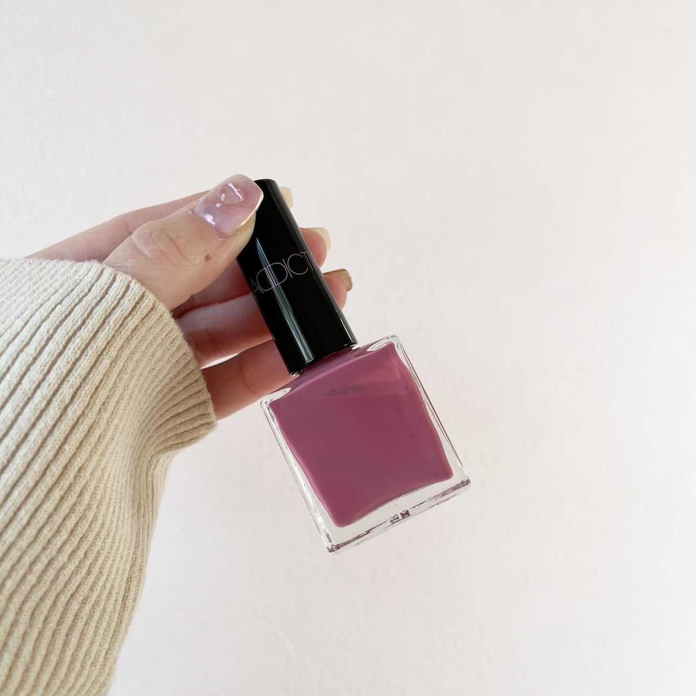 ザ ネイルポリッシュ “エターナル イン ピンク”/ADDICTION/マニキュアを使ったクチコミ(2枚目)