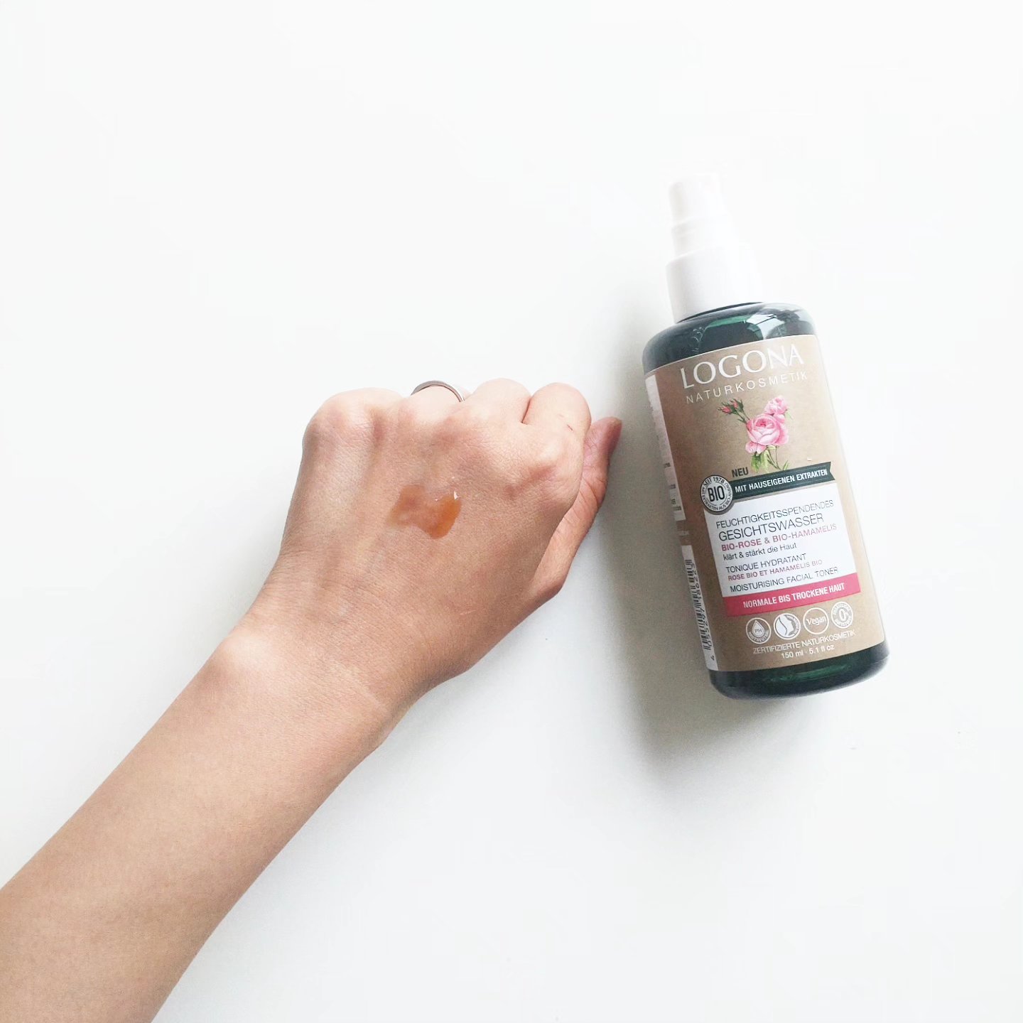 モイスチャライジングフェイシャルトナー〈ローズ&ハマメリス〉/ロゴナ/ミスト状化粧水を使ったクチコミ（3枚目）