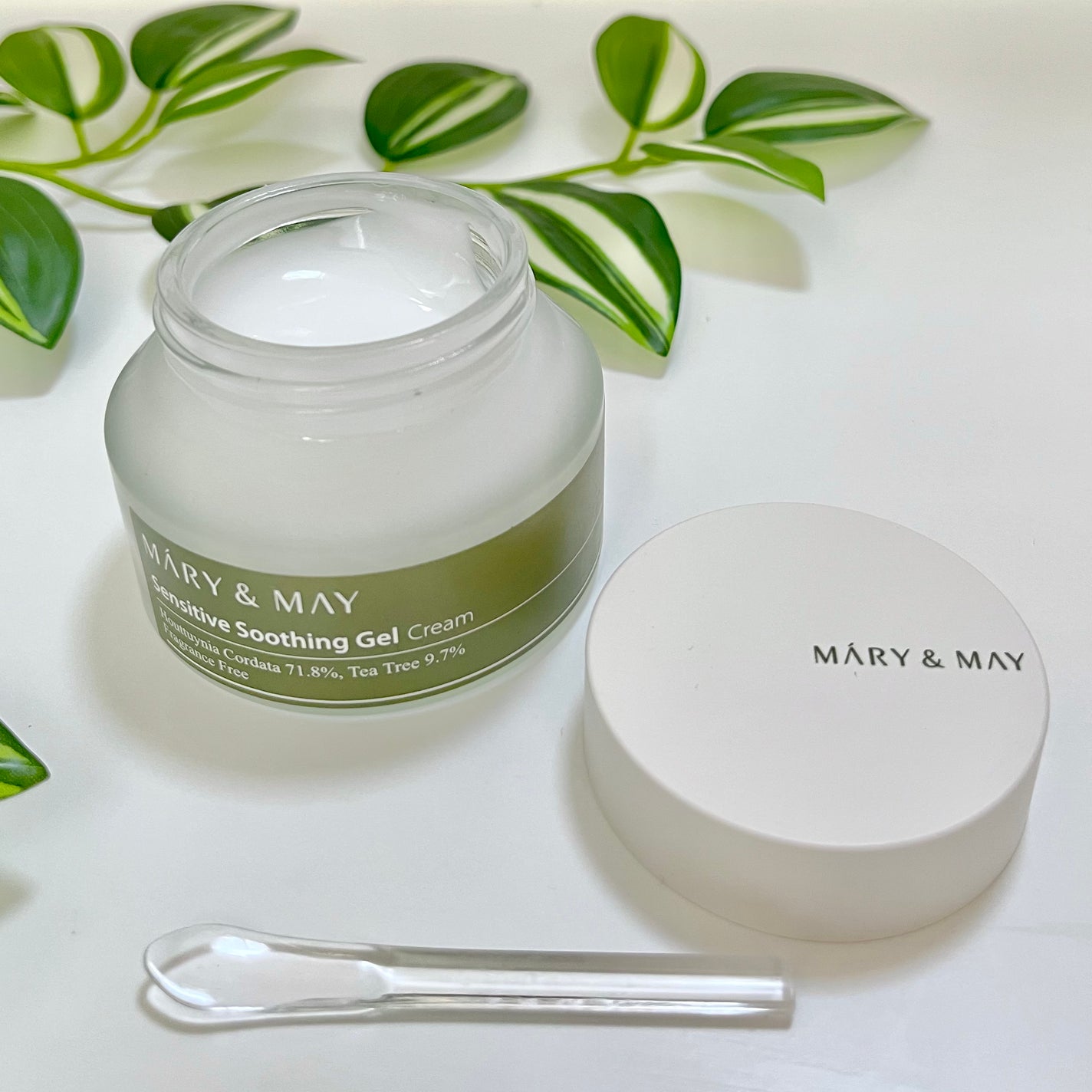 センシティブ スージングジェル/MARY&MAY/フェイスクリームを使ったクチコミ(4枚目)
