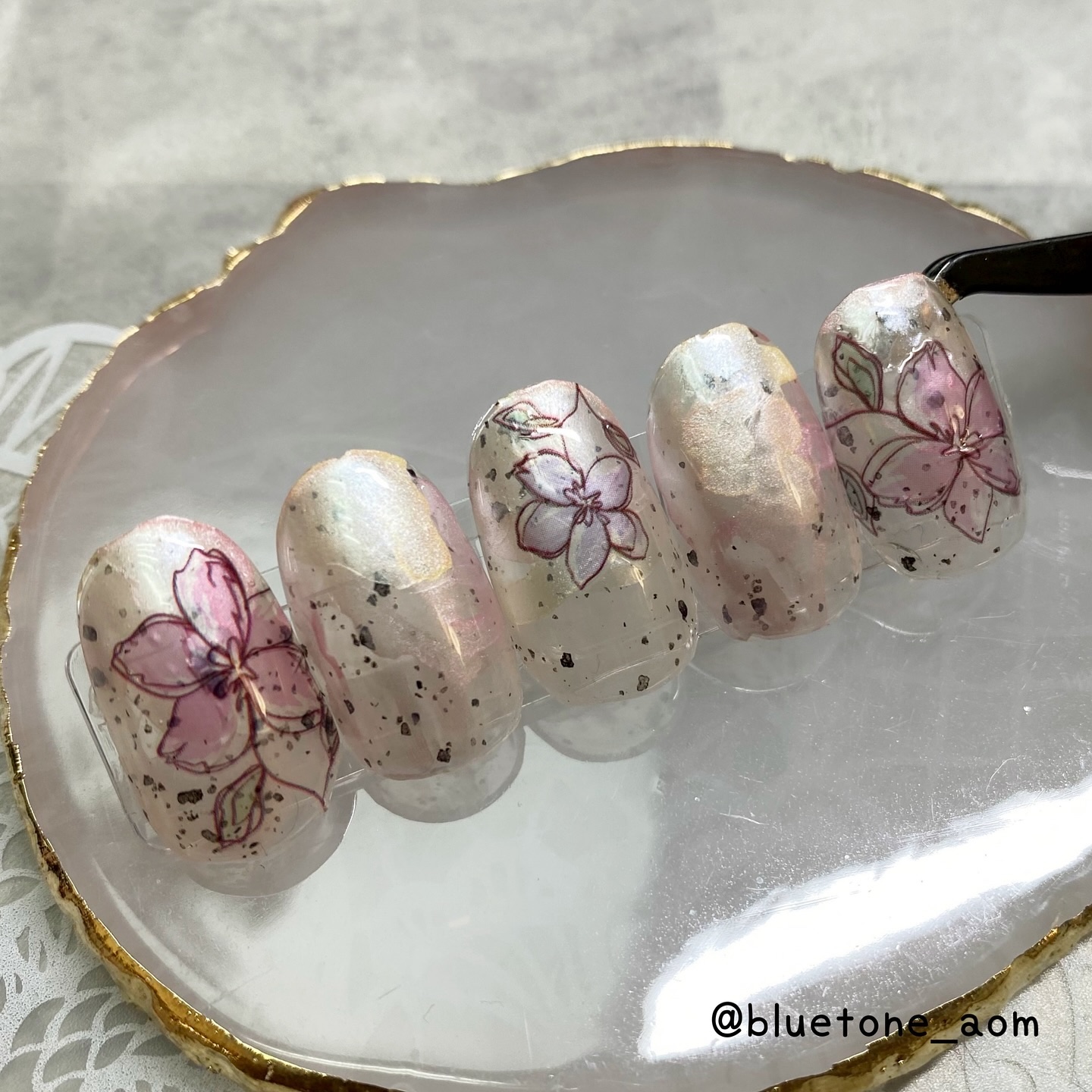 TGCジェルネイル/DAISO/ジェルネイルを使ったクチコミ（2枚目）