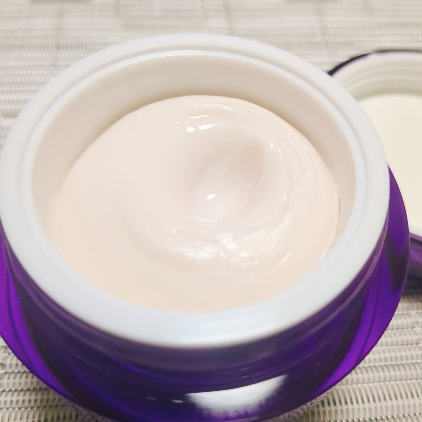 バイオヒールボ プロバイオダーム 3Dリフティングクリーム/BIOHEAL BOH/フェイスクリームを使ったクチコミ(2枚目)