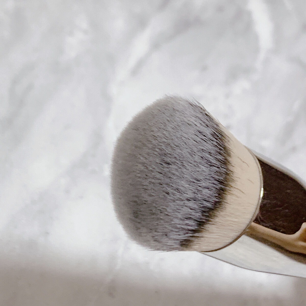 #170 シンセティック ラウンド スラント ブラシ/M・A・C/メイクブラシを使ったクチコミ（2枚目）