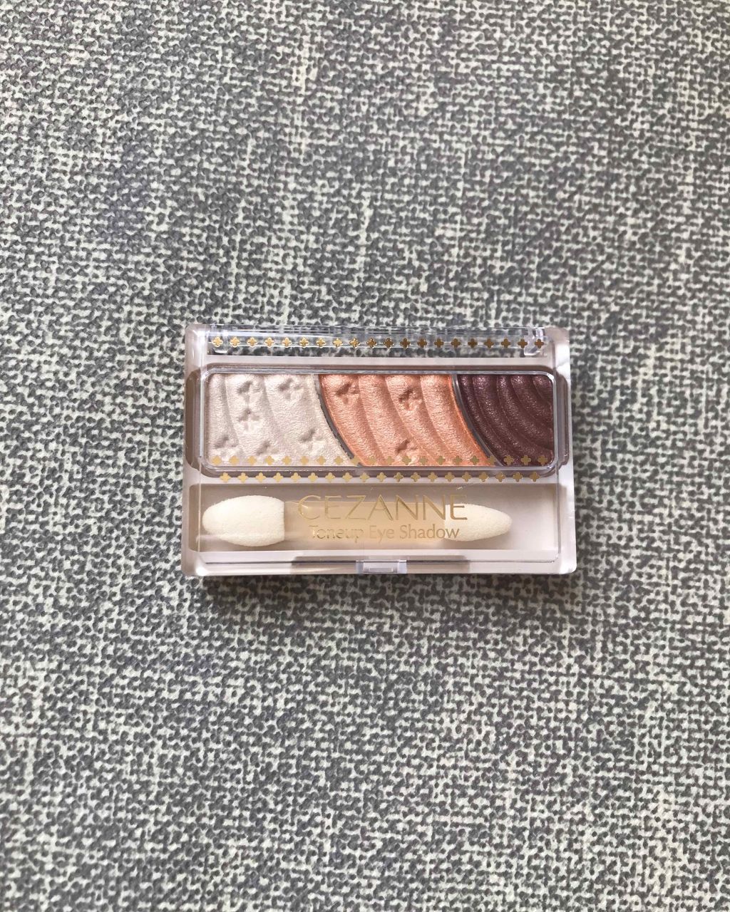 トーンアップアイシャドウ/CEZANNE/アイシャドウパレットを使ったクチコミ(1枚目)