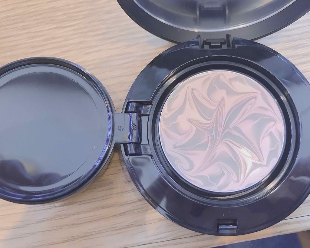 VT×BTS/VT/クリーム・エマルジョンファンデーションを使ったクチコミ（3枚目）