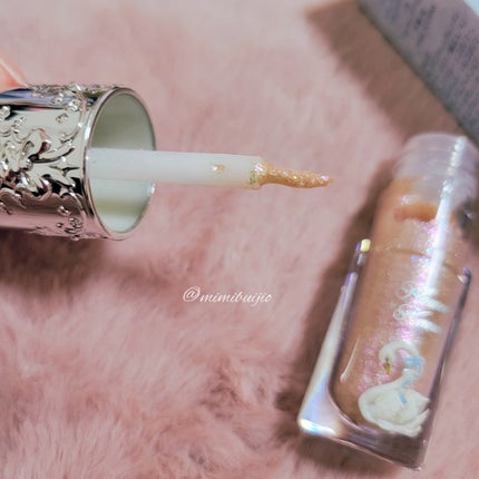 フラワーノーズ スワンバレエシリーズ リキッドアイシャドウ/FlowerKnows/リキッドアイシャドウを使ったクチコミ(3枚目)