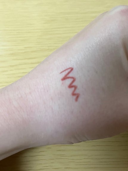 U R GLAM UGT ジェルアイライナー bのクチコミ「
今回はU R GLAM UGT ジェルアイライナー b 05 オレンジブラウンを紹介します.....」(3枚目)