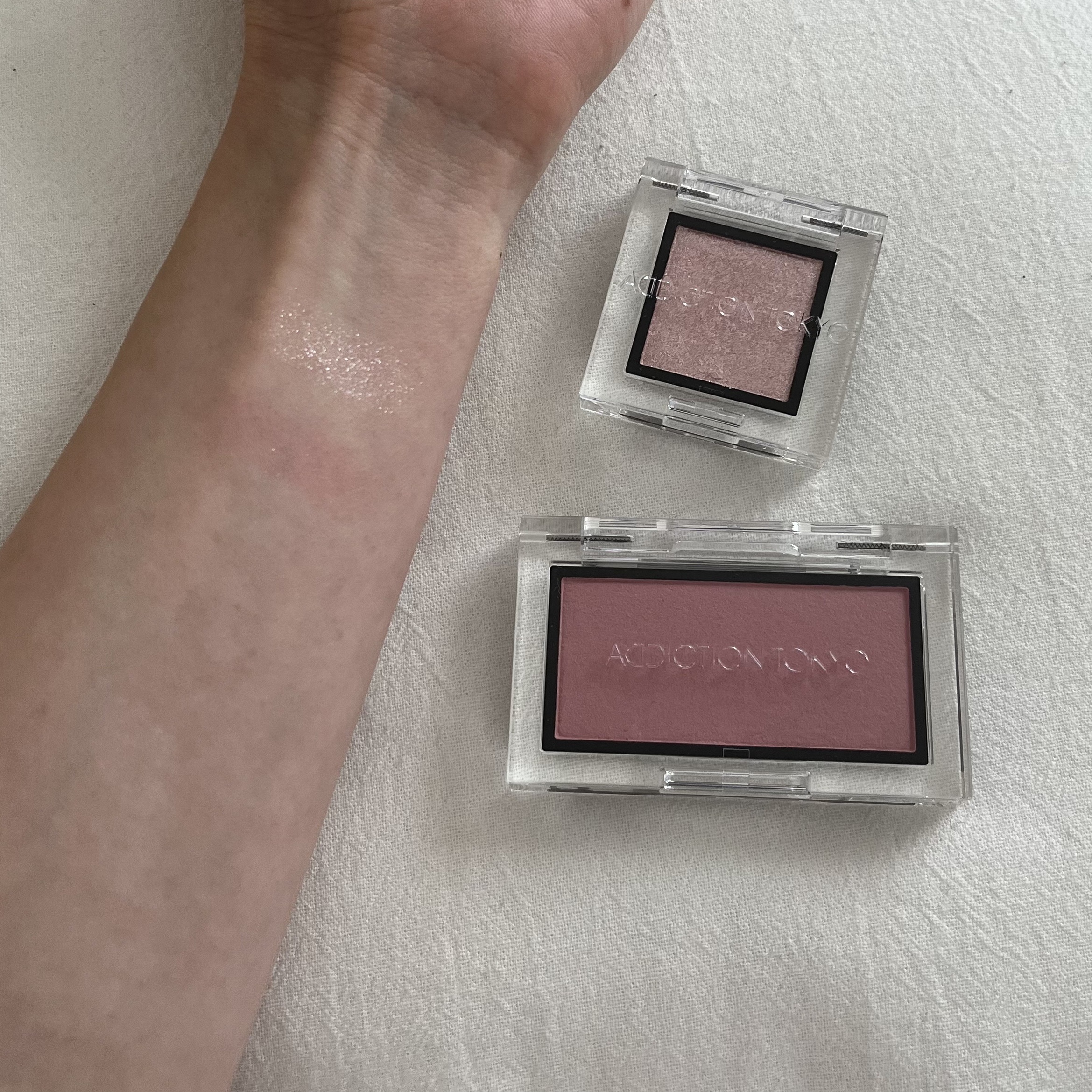 アディクション ザ ブラッシュ マット/ADDICTION/パウダーチークを使ったクチコミ（2枚目）