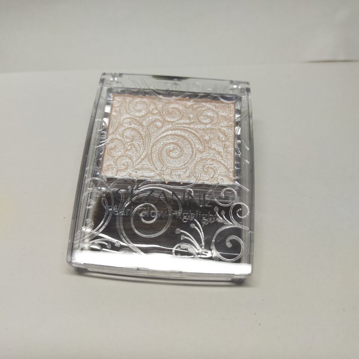 パールグロウハイライト/CEZANNE/パウダーハイライトを使ったクチコミ(2枚目)