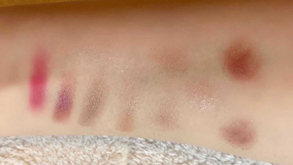 10色マルチカラーパレット/ビューティーワールド/アイシャドウパレットを使ったクチコミ(3枚目)