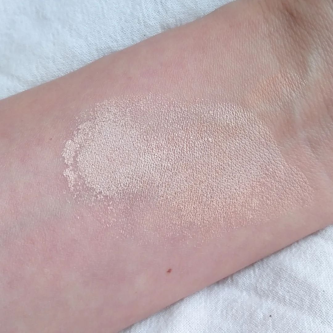 seiko_official on LIPS 「Qoo10@keybo_pr🤳満足度💭1位大人気❣️溶け込む-..」(5枚目)