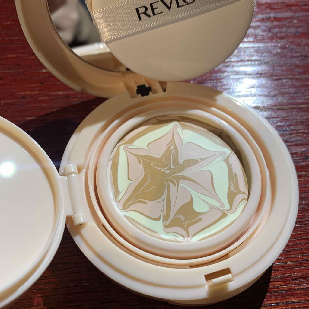 フォトレディ キャンディッド ウォーター エッセンス コンパクト ファンデーション/REVLON/クリーム・エマルジョンファンデーションを使ったクチコミ(2枚目)