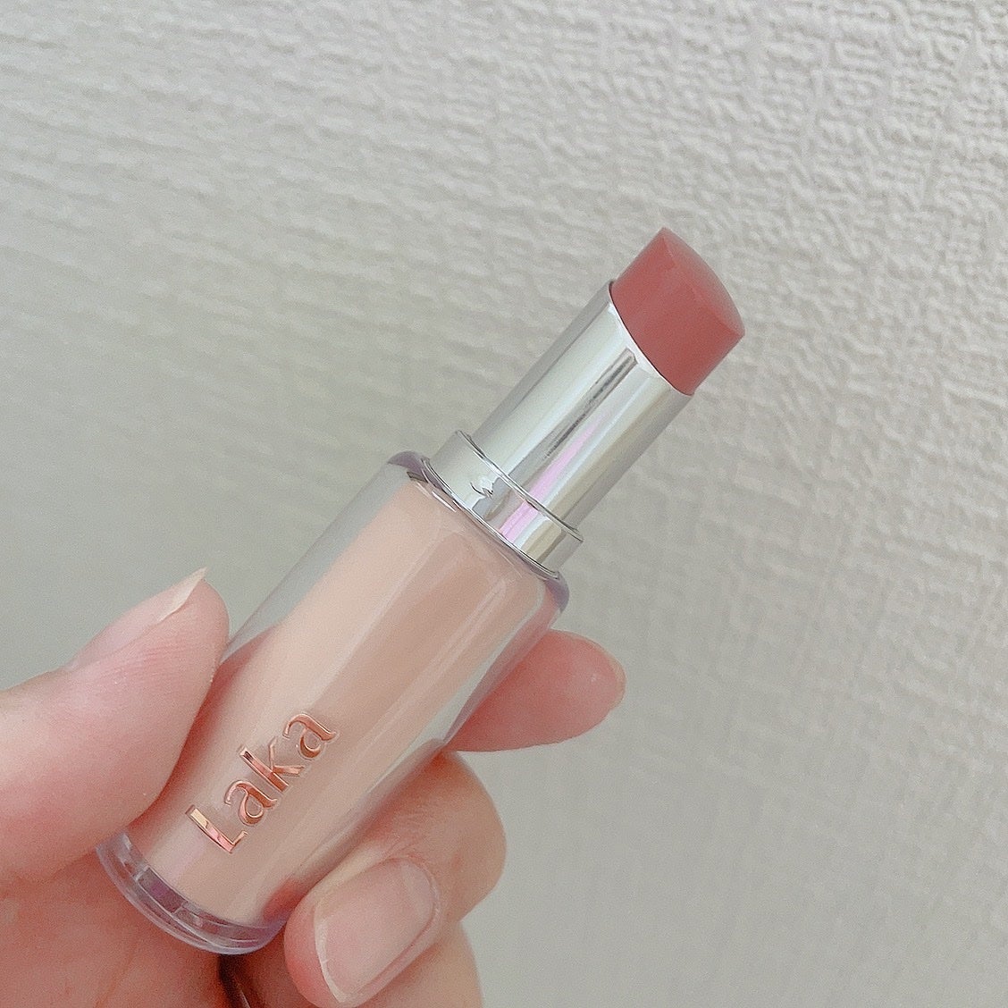 ボンディンググロウリップスティック/Laka/口紅を使ったクチコミ(2枚目)