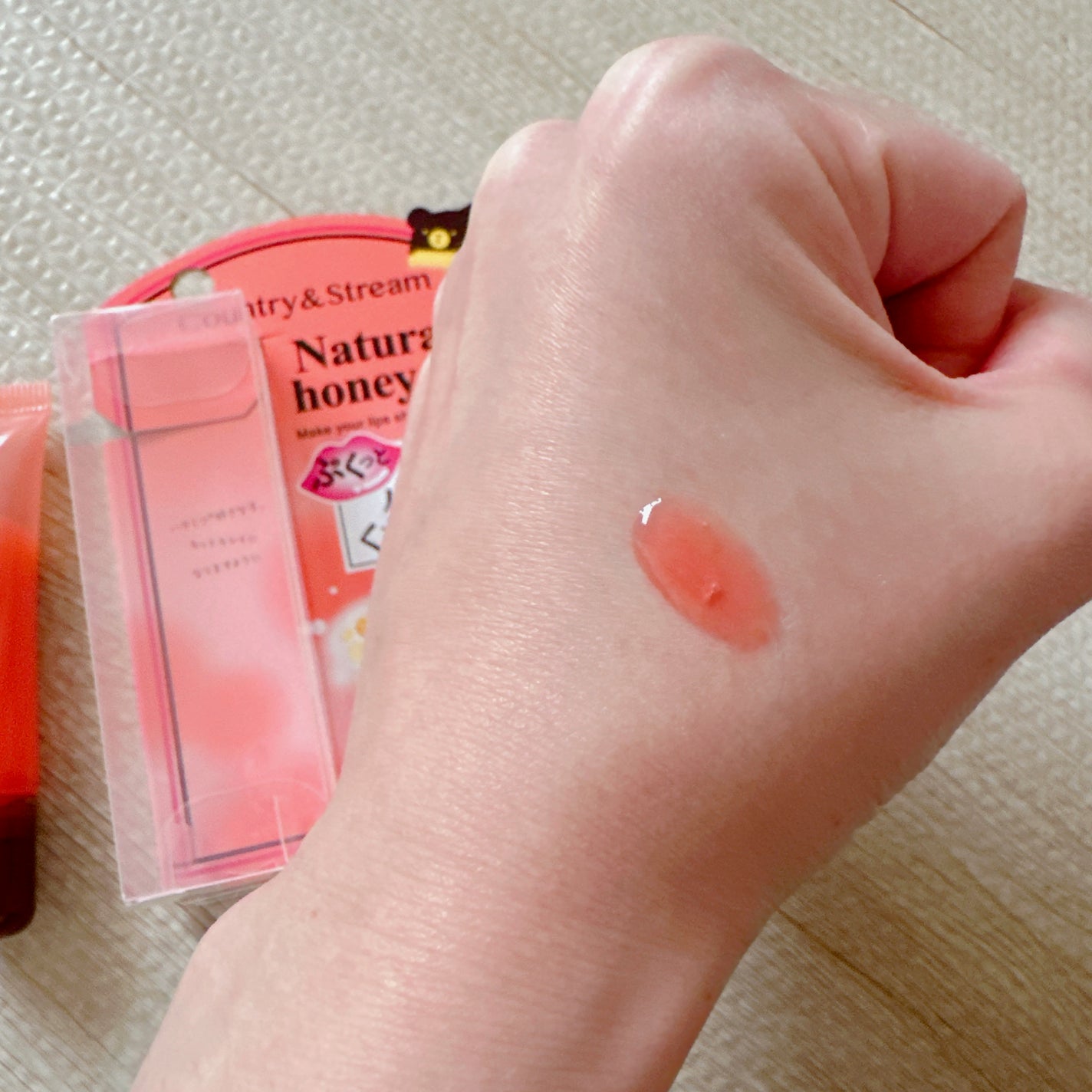 ハニーフルリップ もも色ボリューム/カントリー&ストリーム/リップ美容液を使ったクチコミ(4枚目)