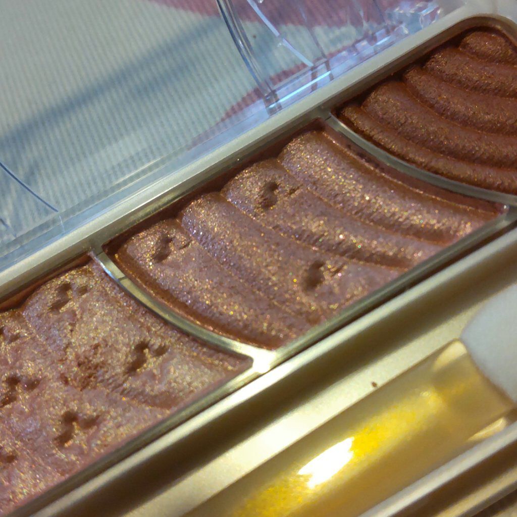 トーンアップアイシャドウ/CEZANNE/アイシャドウパレットを使ったクチコミ（1枚目）