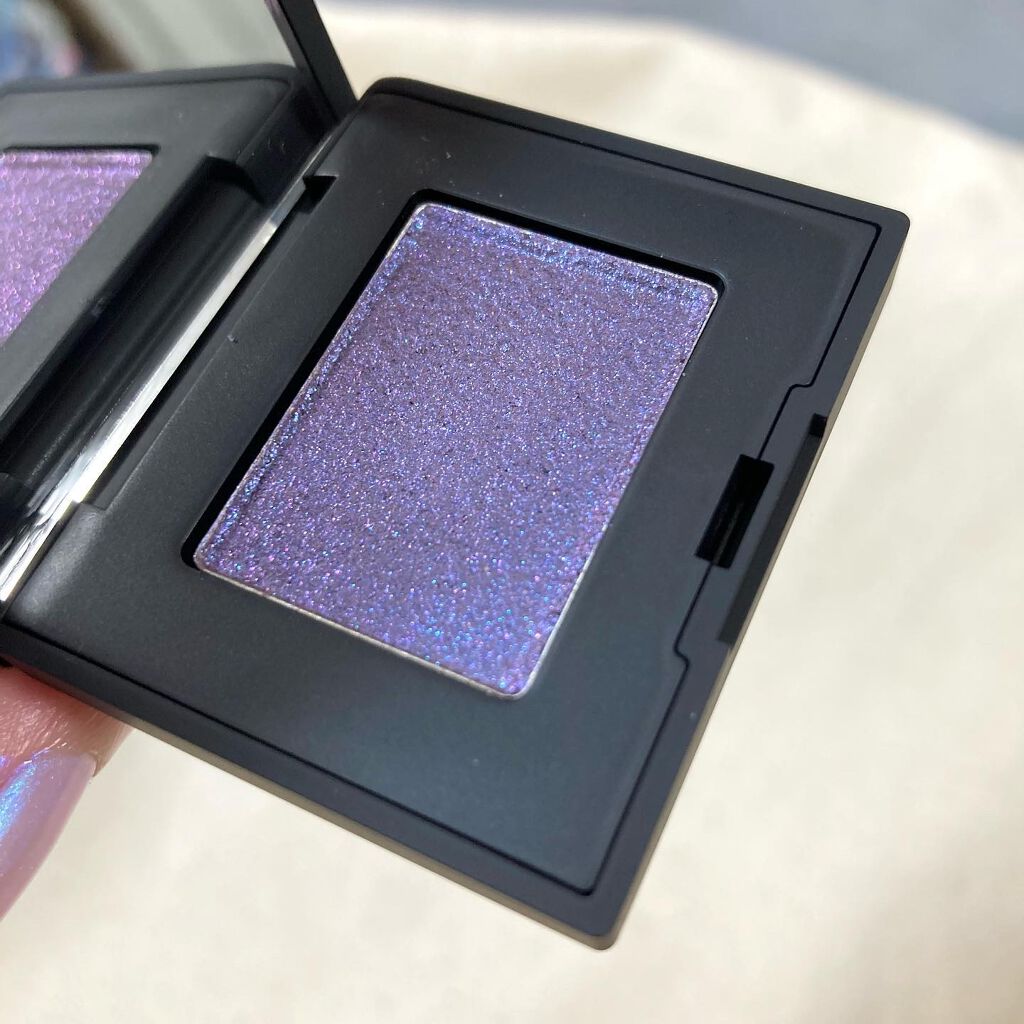 ハードワイヤードアイシャドー 5347/NARS/単色アイシャドウを使ったクチコミ（3枚目）