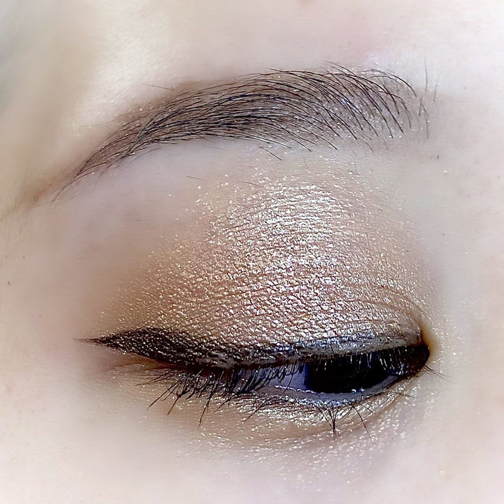 アディクション ザ アイシャドウ パール/ADDICTION/単色アイシャドウを使ったクチコミ（2枚目）