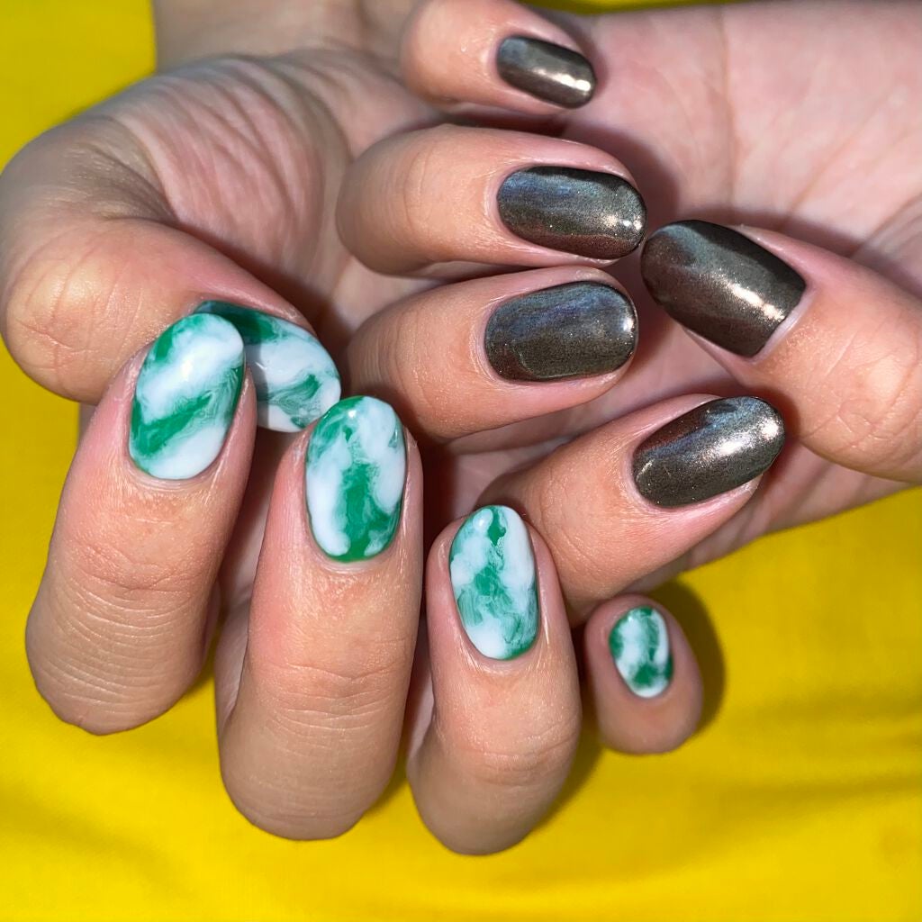 ぎゅうたん on LIPS 「mёguです🦖❤️【今年トレンドの緑】🦖💚🦖💚🦖💚🦖💚🦖💚🦖💚..」(3枚目)