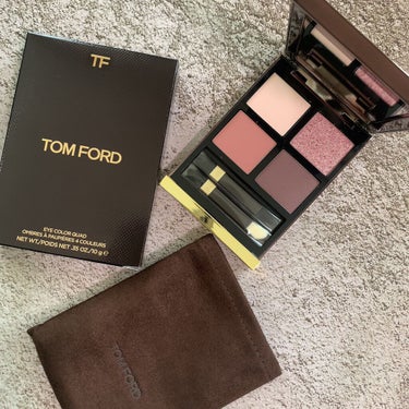 アイ カラー クォード/TOM FORD BEAUTY/パウダーアイシャドウを使ったクチコミ（2枚目）