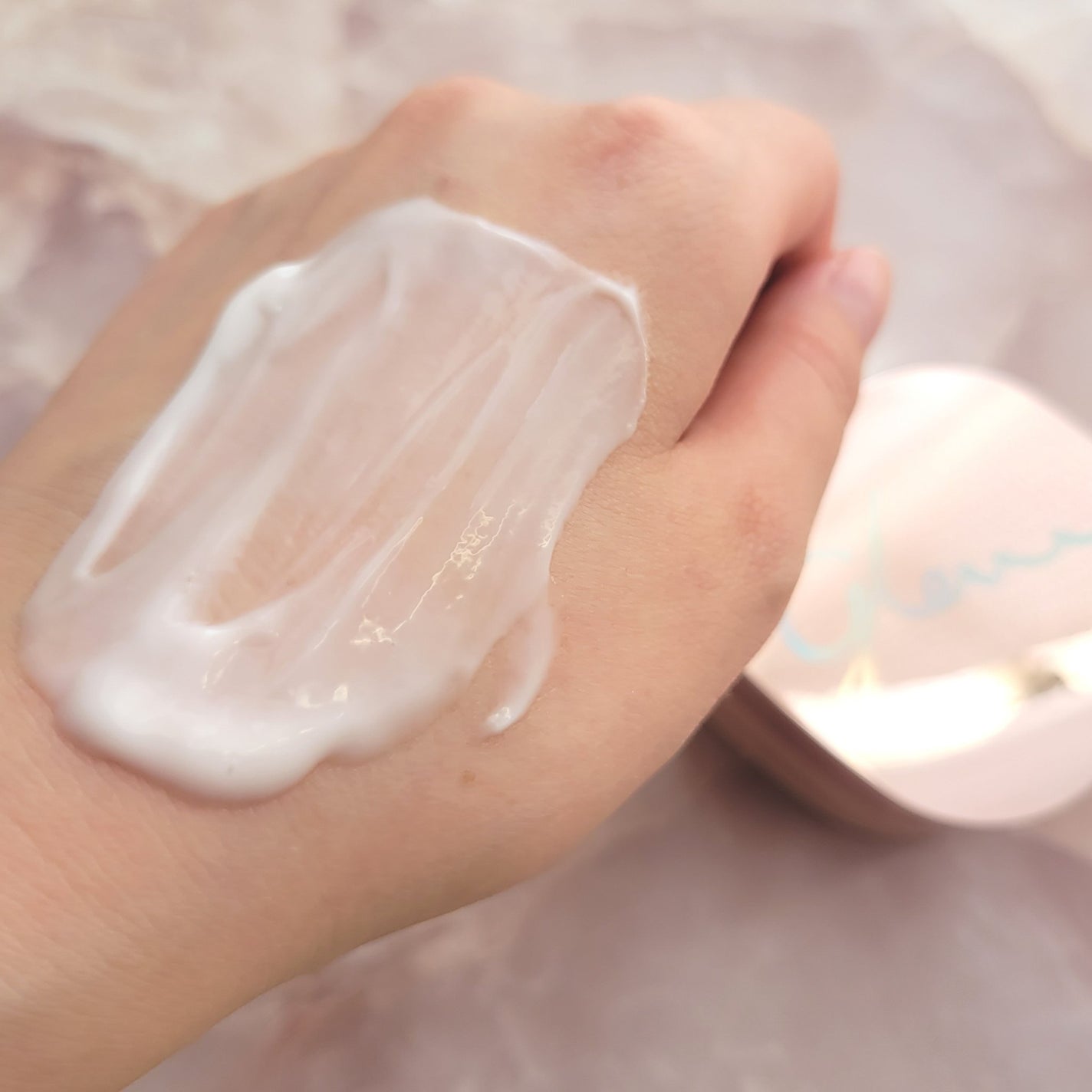 ミシャ グロウ スキンバーム(R)/MISSHA/化粧下地を使ったクチコミ(4枚目)