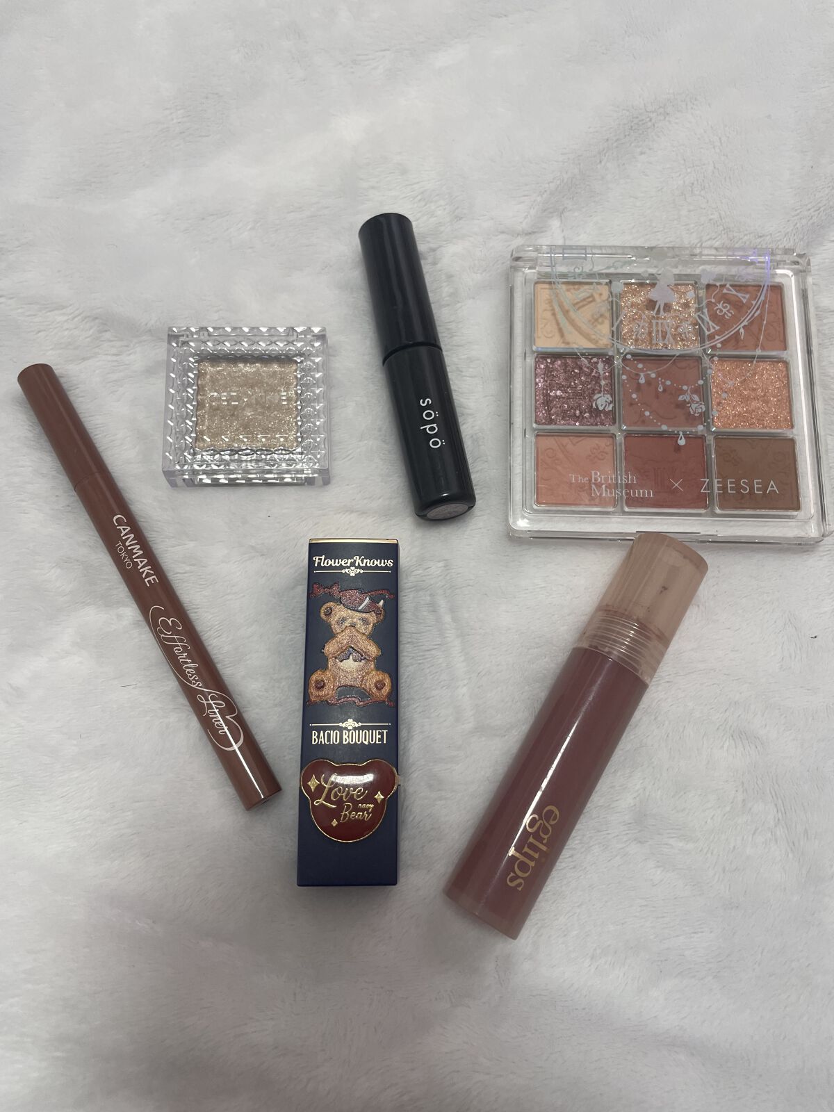 Love Bear マットリップスティック/FlowerKnows/口紅を使ったクチコミ（1枚目）