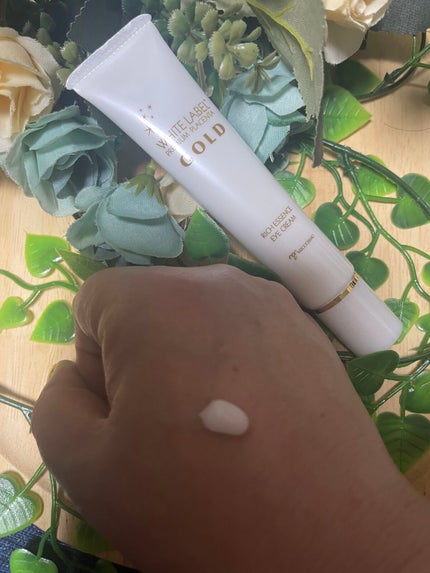 金のプラセンタもっちり白肌濃クマトリーナ/ホワイトラベル/アイケア・アイクリームを使ったクチコミ(1枚目)