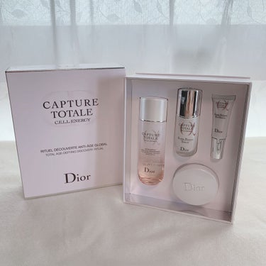 DIOR🙂

自分にすぐご褒美あげちゃうタイプ🙋‍♀️🎁

来月は緊張する大事なお仕事がたくさんあって
(お仕事は全部大事だけど🤓)
頑張るために新しいスキンケア購入笑

カプチュール トータル セル 