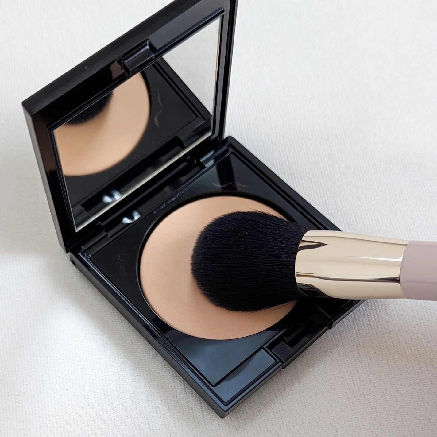 アディクション スキンリフレクト セッティングパウダー/ADDICTION/プレストパウダーを使ったクチコミ(4枚目)