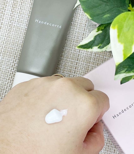 ハンデコルテ/キユートピア/ネック・デコルテケアを使ったクチコミ(2枚目)