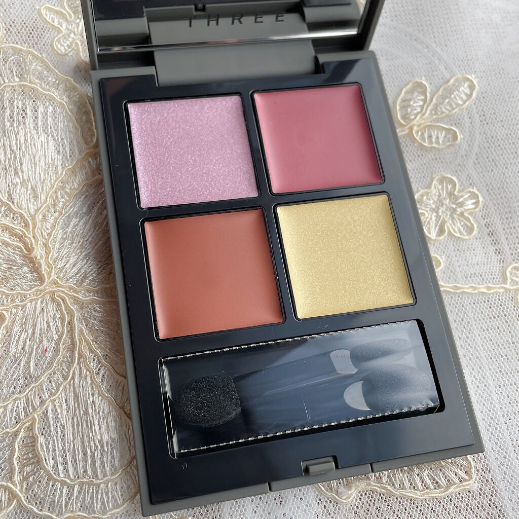 ディメンショナルビジョンアイパレットアリー/THREE/ジェル・クリームアイシャドウを使ったクチコミ(2枚目)