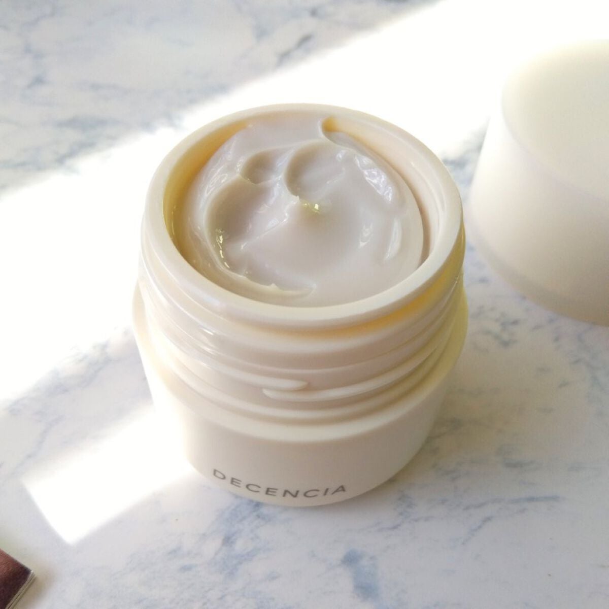 ディセンシア クリーム/DECENCIA/フェイスクリームを使ったクチコミ(4枚目)