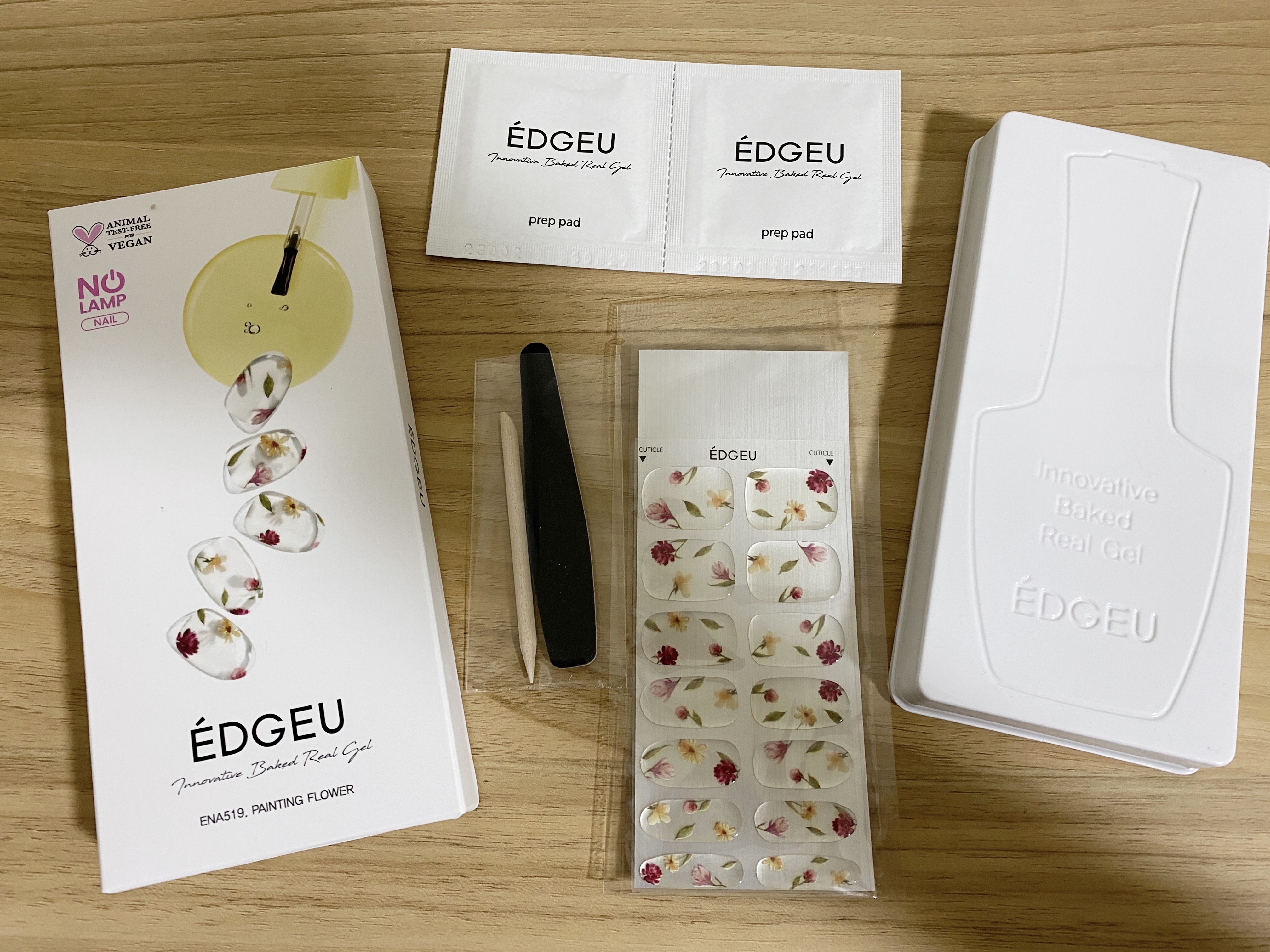 EDGEU ジェルネイルシール 【日本限定デザイン】 ENA519 PAINTING FLOWER/EDGEU/ネイルシールを使ったクチコミ（1枚目）