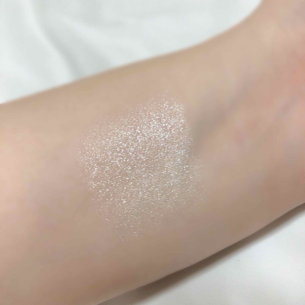 ZEESEA 顔がキラキラ オーロラ系ハイライト/ZEESEA/パウダーハイライトを使ったクチコミ(3枚目)