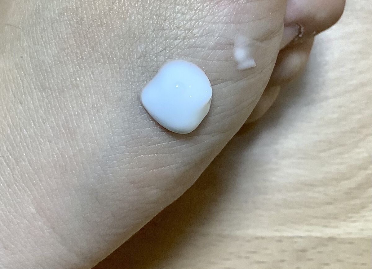 ディープリーエンリッチド ボディローション フォレストレモンの香り/ヴァセリン/ボディローションを使ったクチコミ（2枚目）