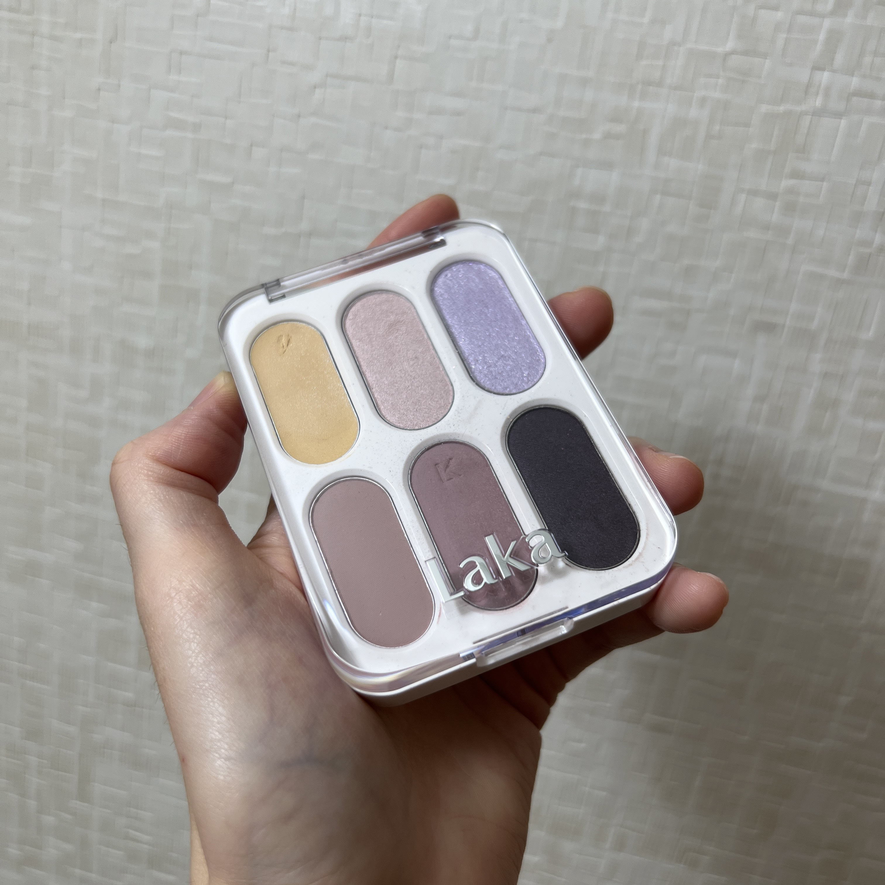 スージングヴィーガンリップオイル/Laka/リップオイルを使ったクチコミ（1枚目）