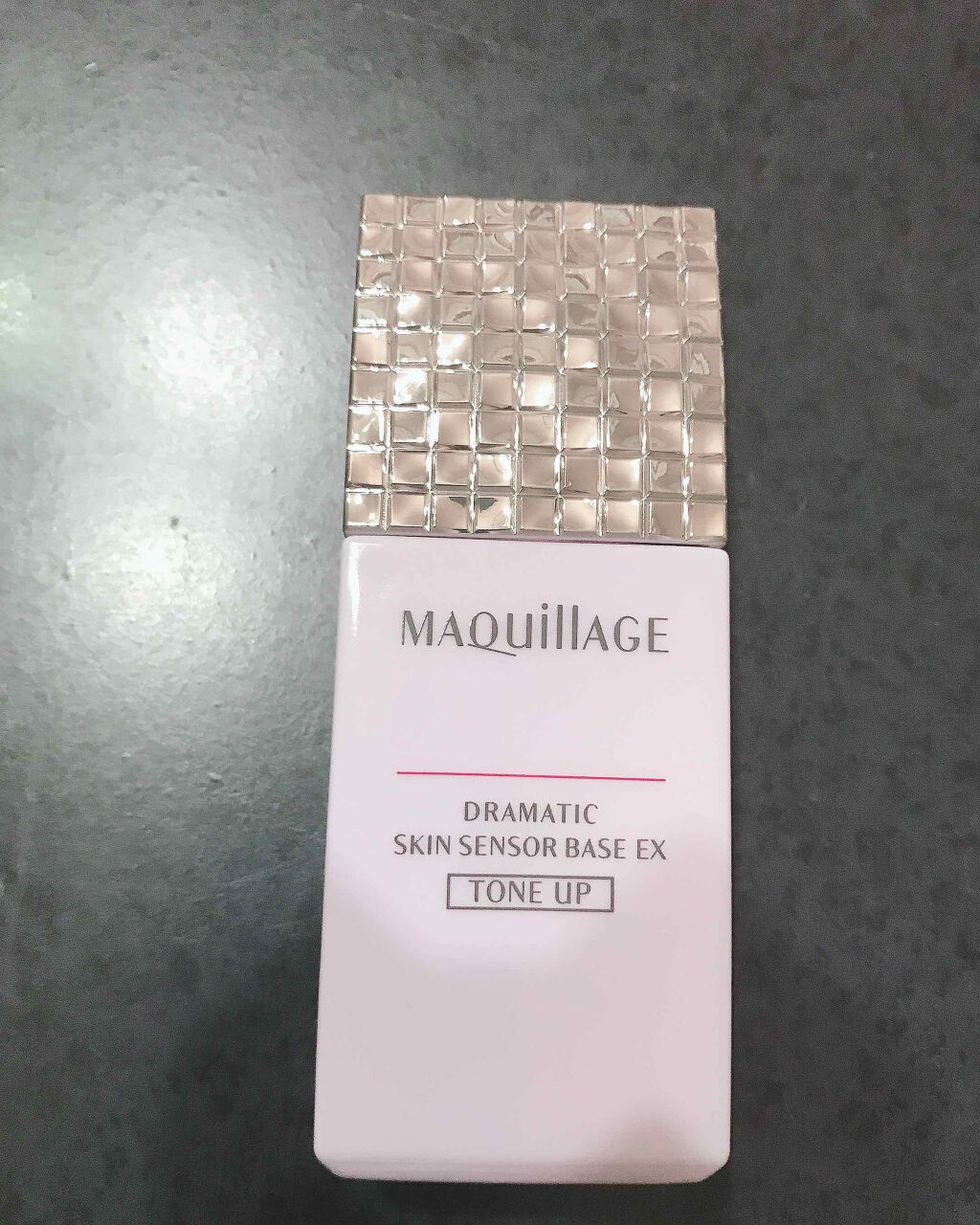 ニーナ on LIPS 「ピンクラベンダーっぽい色味。つけた感じは軽くのびがいい。潤って..」(1枚目)