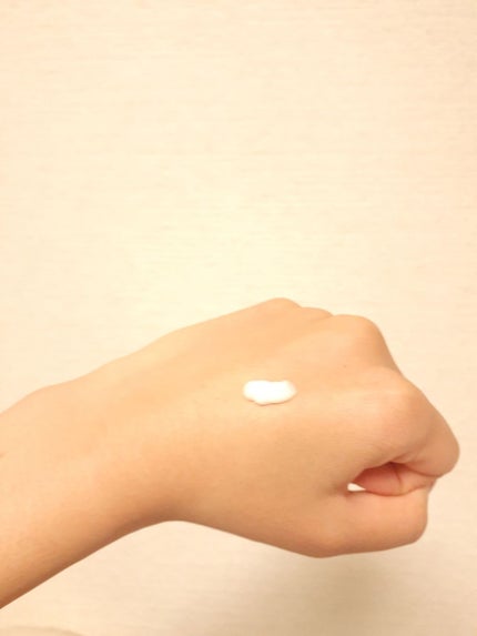 薬用ホワイトニング ハンドクリーム モイストジェル/コエンリッチQ10/ハンドクリームを使ったクチコミ(2枚目)