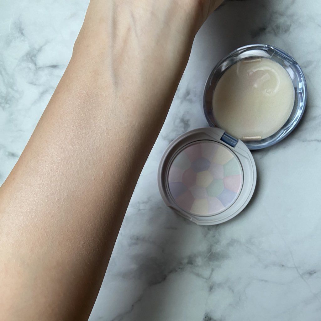 イルミネイティングフィニッシュパウダー　～Abloom～/キャンメイク/プレストパウダーを使ったクチコミ（3枚目）