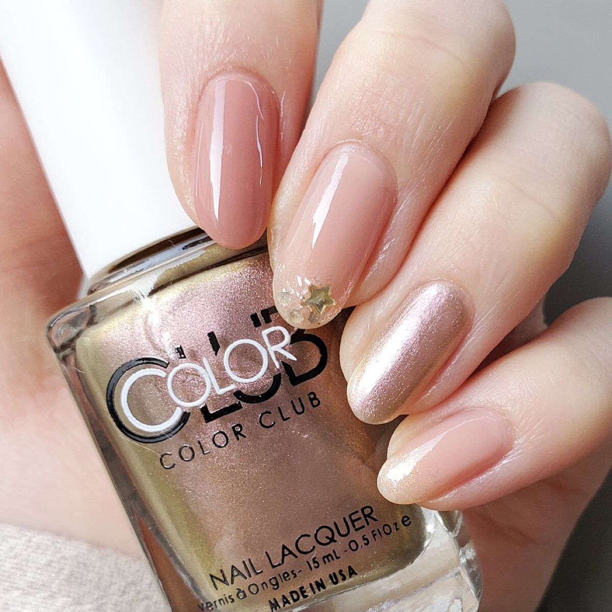 カラークラブ D296 Aurora Lily/Forsythe/マニキュアを使ったクチコミ（2枚目）