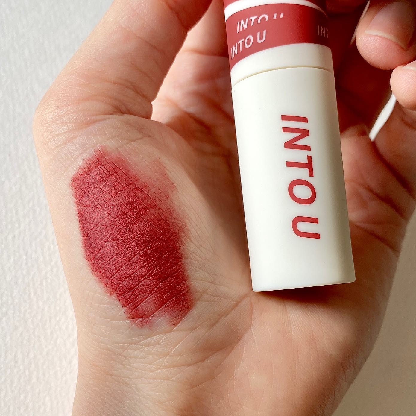 スーパーマットリップ＆チークマッド/INTO U/口紅を使ったクチコミ（1枚目）