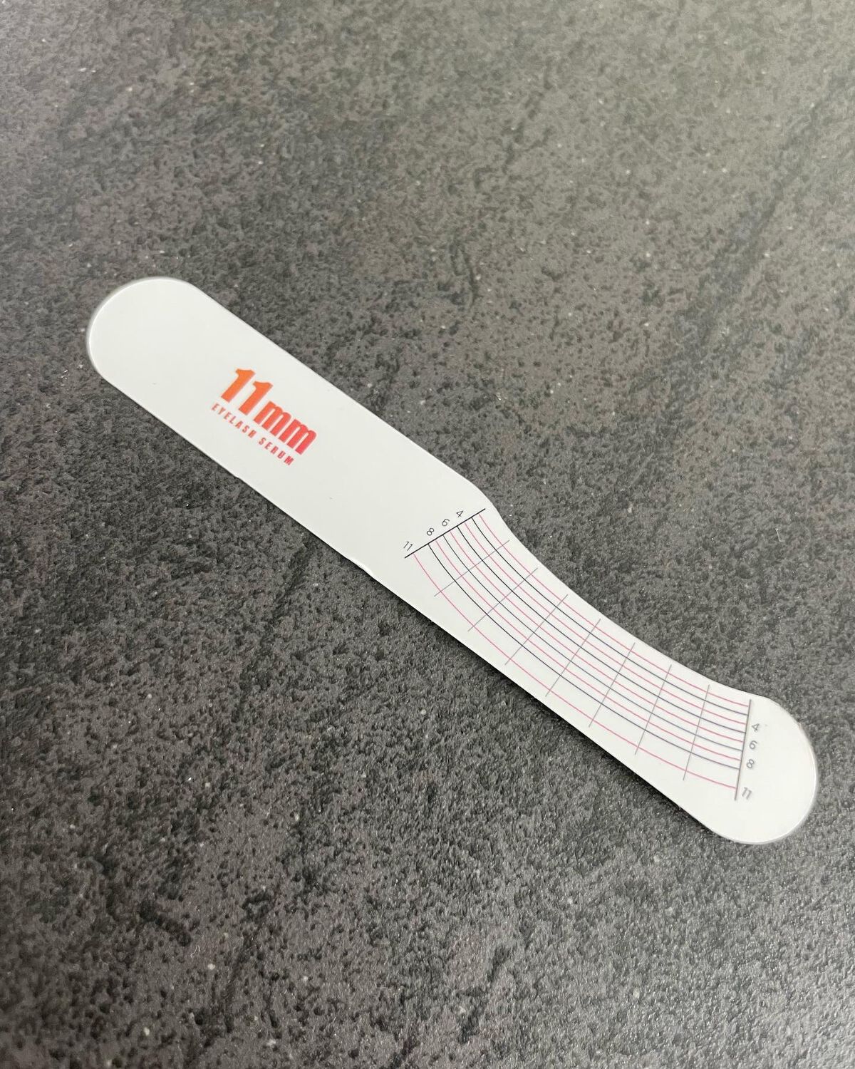 11mmアイラッシュセラム/11mm/まつげ美容液を使ったクチコミ（2枚目）