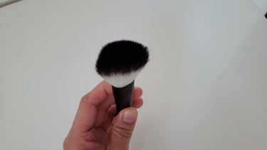 UR GLAM　POWDER BRUSH/U R GLAM/メイクブラシを使ったクチコミ（1枚目）