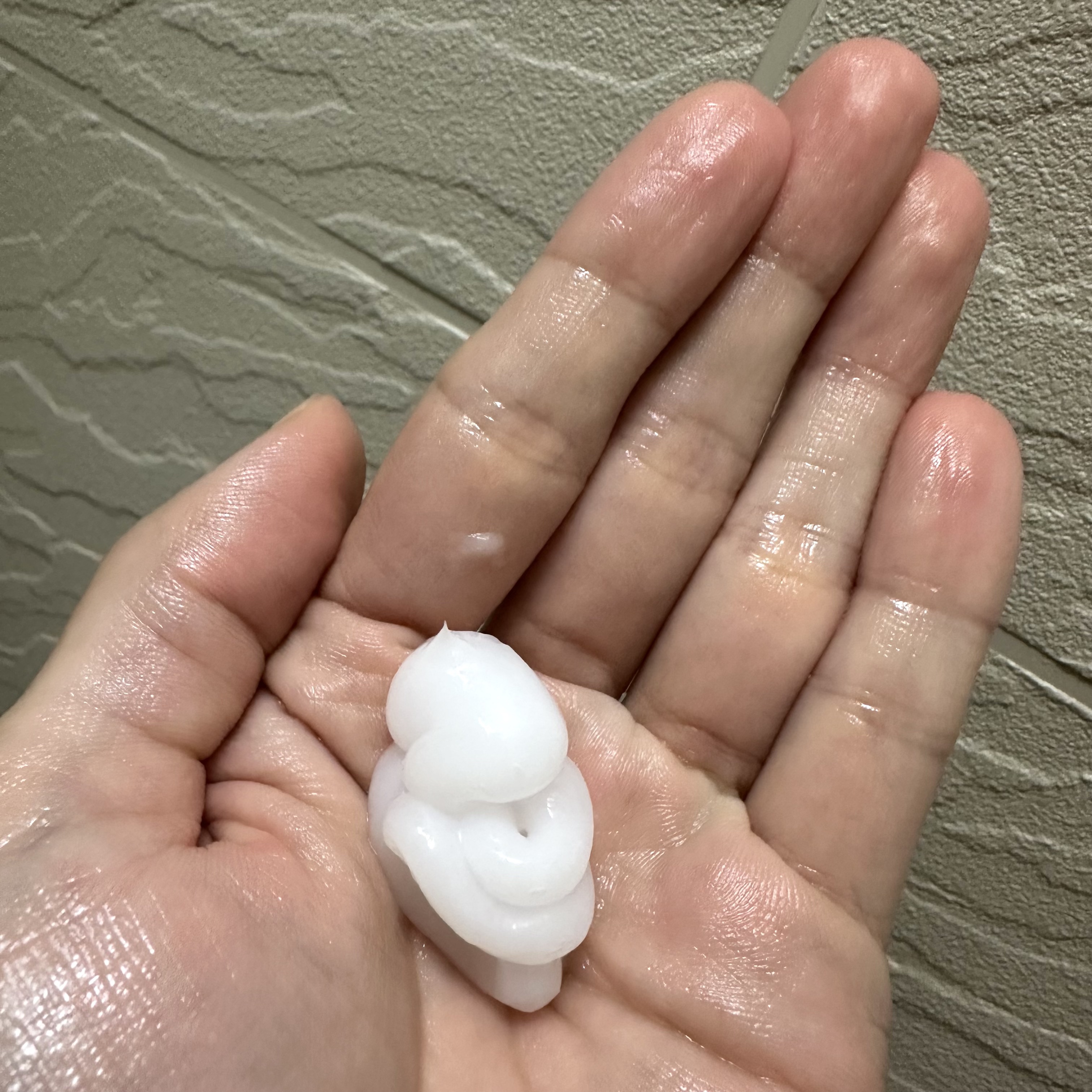 エッセンシャルプレミアム バリアシャンプー・コンディショナー シルキー＆スムース/エッセンシャル/市販シャンプーを使ったクチコミ（3枚目）