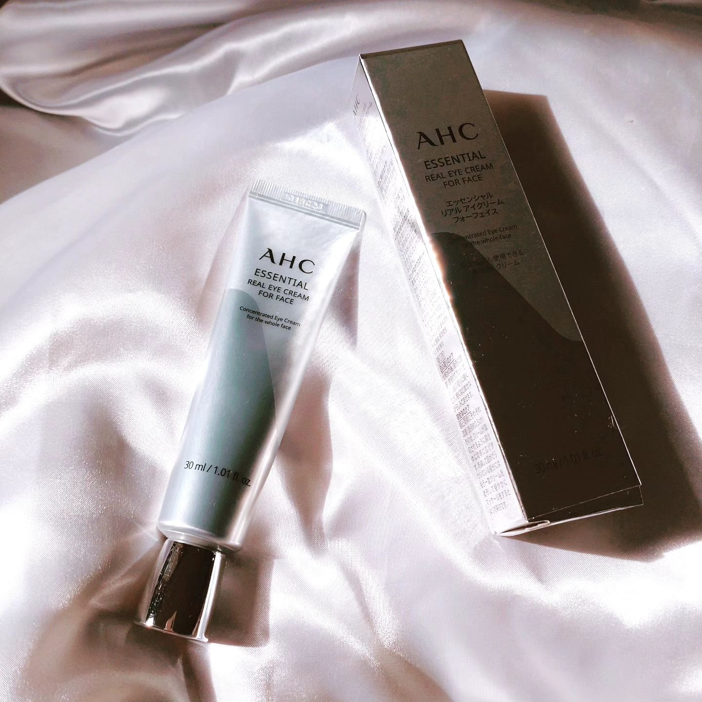 エッセンシャル リアル アイクリーム フォーフェイス/AHC/アイケア・アイクリームを使ったクチコミ（2枚目）