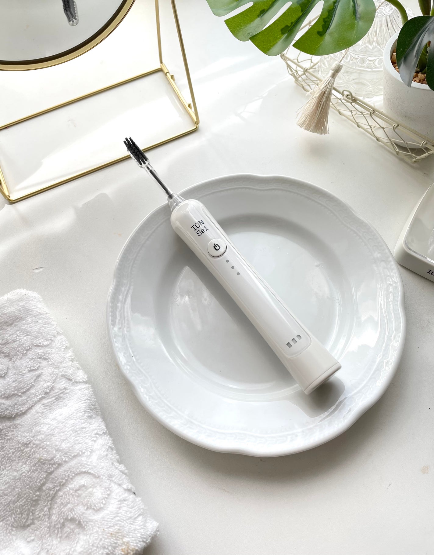 arisya08 on LIPS 「ION-Sei電動歯ブラシ全2色18,900円(税込)歯垢の原..」(2枚目)