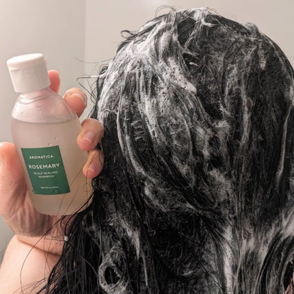 ローズマリー スカルプ スクラブ/AROMATICA/ヘッドスクラブを使ったクチコミ(6枚目)