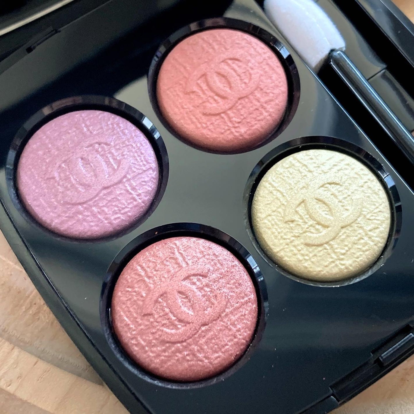 レ キャトル オンブル/CHANEL/アイシャドウパレットを使ったクチコミ(2枚目)